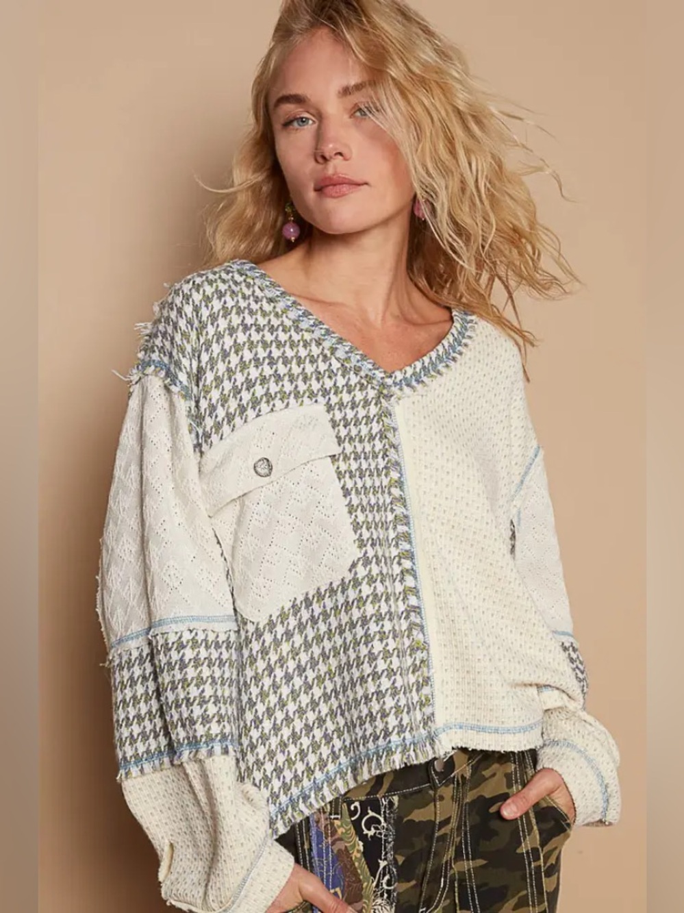NWOT POL Cream Houndstooth Patchwork V-Neck Sweater
